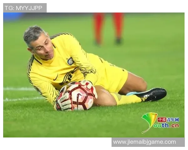 足球边后卫历史双雄谁是当今最强传奇球员解析